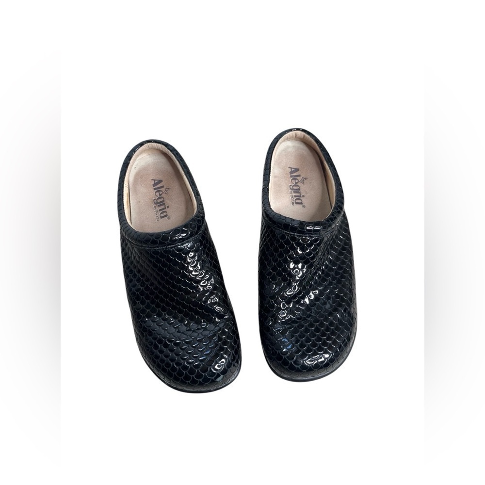 Alegria Kay Patent Leather Black Droplet Clogs /Mules Size 39 or US 9